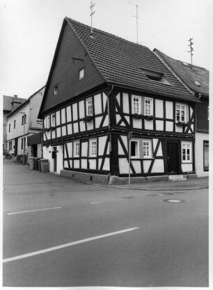 Leun, Limburger Straße 26