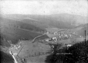 Blick zum Heyn-Hof mit Bahnlinie und neue Straße