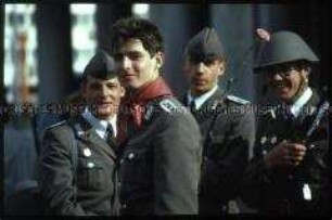 Berlin, NVA-Parade, 7. Oktober 1989