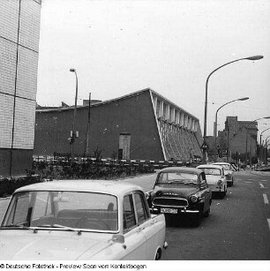Ausstellungshalle Fucikplatz (heute Straßburger Platz)