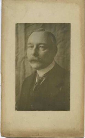Porträt von Joachim Gans Edler zu Putlitz, Generalintendant des Königlichen Hoftheaters Stuttgart (1860-1922)