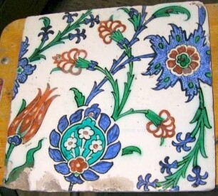Fliese der Gattung »Iznik-Ware«