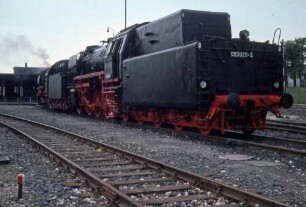 Heidenheim-Mergelstetten Lok 044 404 Lok 023 029 Anfahrt Güterzug Ausfahrsignale Gleisanlagen
