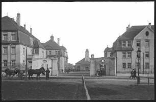 Bautzen. Kaserne des 2. Feld-Artillerie-Regiments No. 28 - Haupteingang