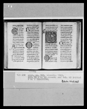 Missale aus Saint-Martin in Tours — Textseiten mit Initialen, Folio 88verso & 89 recto