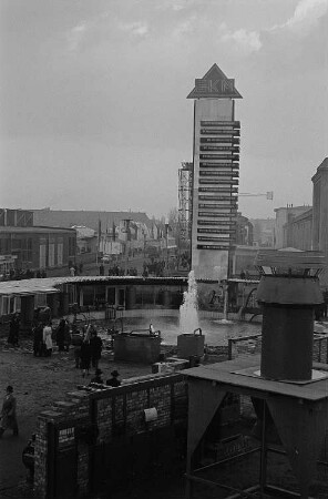 Außenanlage der Messe Leipzig, Produktpräsentationen aus dem Bereich Energie- und Kraftmaschinenbau (EKM) der DDR