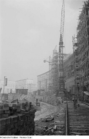 Blick auf die entstehende Ringbebauung, Roßplatz