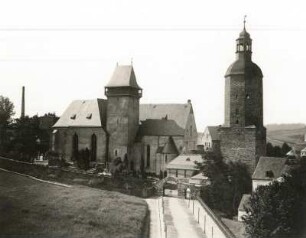 Kirche mit Wachturm