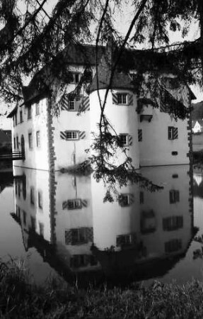 Inzlingen: Wasserschloss nach der Renovation