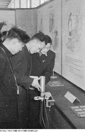 Dresden, Deutsches Hygiene-Museum Dresden. Chinesische Delegation im Museum, Februar 1953