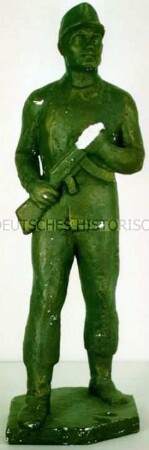 Skulptur "Angehöriger der Kampfgruppen der DDR"