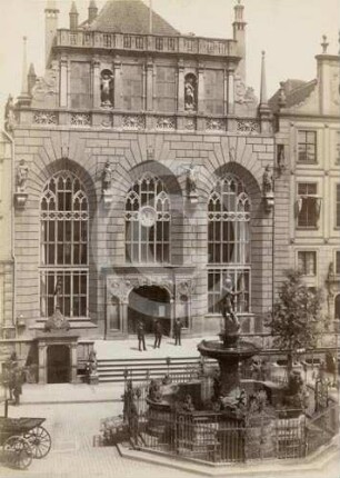 Artushof Danzig mit Neptunbrunnen