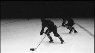 Garmisch-Paartenkirchen: Eisstadion, Eishockey Länderspiel, Deutschland gegen UdSSR, 0:13, Wettspiel