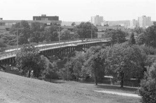 Bau einer neuen Straßenbahnlinie Nr. 6 über das Beiertheimer Feld nach Oberreut
