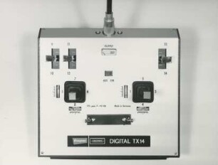 Grundig Funk-Fernsteuergerät für Modellflugzeug-Sport "TX 14" von C. W. Voltz