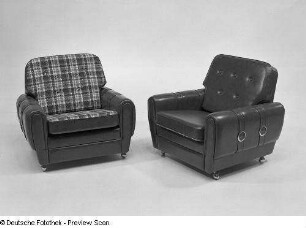 Sessel : Zwei Sessel der Sitzgruppe "Waldheim" (1974; Sächsische Sitzmöbelwerkstätten Waldheim)