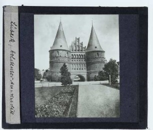 Lübeck, Holstentor : Ansicht der Feldseite