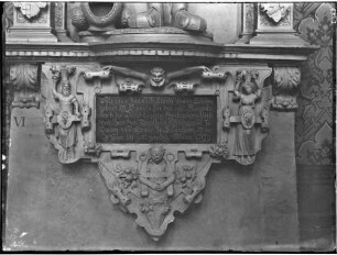 Baden-Baden Stiftskirche Unteres Teil der Epitaph Bernhard III. von Baden