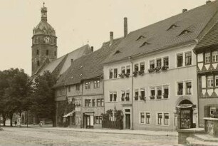 Sangerhausen. Marktplatz mit Wohnhäusern. Blick zur Jacobikirche 1457/1510, 1514/1542)