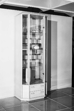 Vitrinenschrank