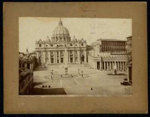 Petersdom (San Pietro in Vaticano), Rom: Eingangsfassade mit dem Petersplatz und den Kolonnaden