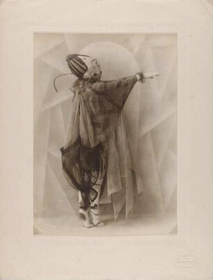 Tanzmaske "Sie" von Lavinia Schulz