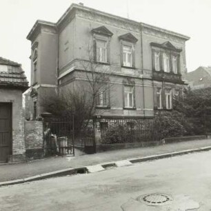 Dresden-Plauen, Bernhardstraße 77. Villa (bez. 1894)