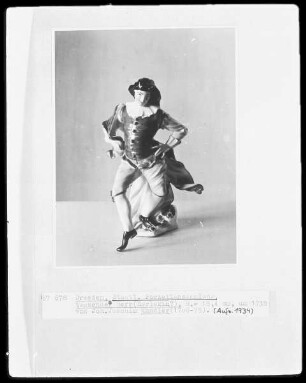 Tanzender Herr (Harlekin ?)