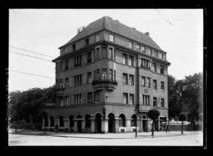 Köln, Neustadt-Nord, Eckhaus an der Aachenerstraße 88 / Schmalbeinstrasse