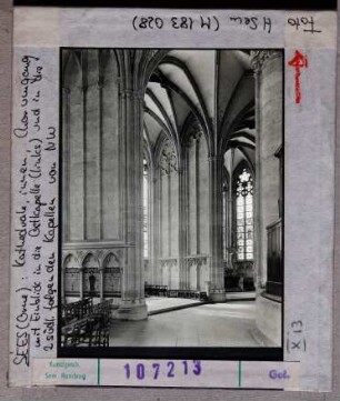 Seés: Kathedrale, Chorumgang mit Einblick in die Ostkapelle