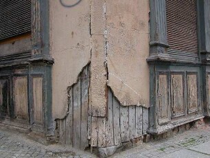 Quedlinburg - Bauruine im Stadtzentrum (Hohe Straße) : Bauruine in Quedlinburg, aufgenommen ca. 2004