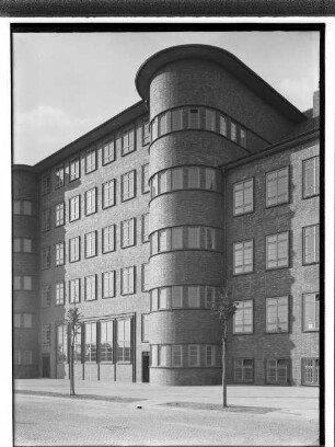 Schule Langenfort (Hamburg-Barmbek): Teilansicht Vorderfront : SchumacherWV Nr. 258