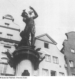Merkurbrunnen : Augsburg. Merkurbrunnen (1596-1599), Brunnenfigur