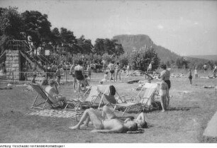 Sächsische Schweiz, Bad Schandau, Urlauber auf dem Campingplatz, Königstein, Pfaffendorf, Freibad Pfaffendorf, 1960