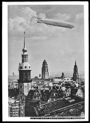 LZ 127 Graf Zeppelin über Dresden