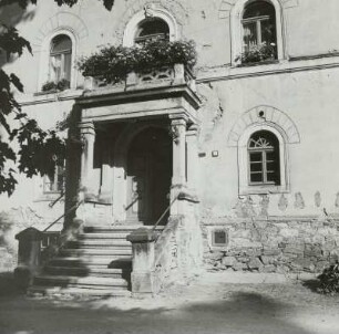 Haupteingang, Lichtenstein in Sachsen