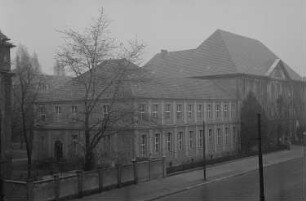 Einweihung eines jüdischen Altersheimes : Außenansicht des Altersheims