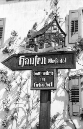 Hausen im Wiesental: Wegweiser