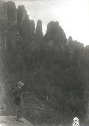 Sächsische Schweiz, Schrammsteine. Ostertürme und Schrammtor von Nordwest