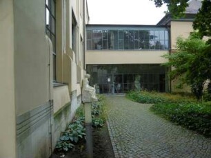 Weimar: Kunstgewerbeschule Bauhaus-Universität