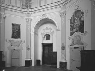 Santi Pietro e Paolo — Sakristei