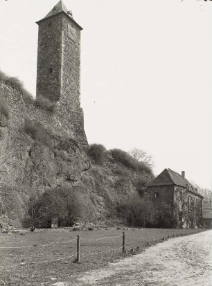 Halle (Saale), Burg Giebichenstein, Bergfried der Oberburg