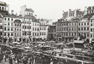 Ansicht mit Verkaufsständen