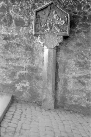 Fulda: Steinreliefsbildstöcke an der Klostermauer Frauenberg