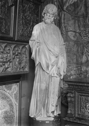 Apostelstatue aus der Pariser Sainte Chapelle