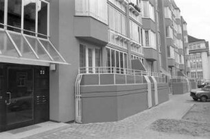 Wettbewerb im neu geschaffenen Architekturpreis um die Weinbrenner-Plakette. Auszeichnung an die "Neue Heimat" für die Wohnhäuser Adlerstraße 23 - 27