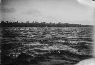 Stromschnelle : Stromschnellen im Fluss Aruwimi