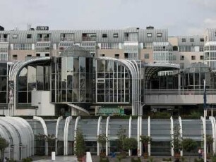 Forum des Halles, 1977 errichtetes Einkaufszentrum an Stelle der ehemaligen historischen Markthallen