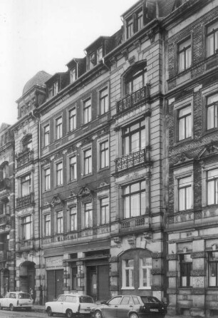 Dresden-Neustadt, Bischofsweg 32. Wohnhaus mit Laden (um 1895). Straßenansicht