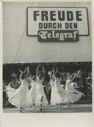 Kinderballett in der Berliner Waldbühne